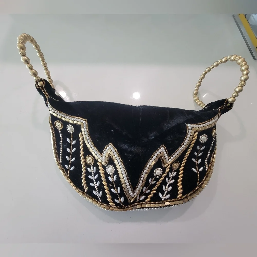 Beaded Fortune Cookie Purse/Bag Wrislet in Black & Gold Velvet Exterior